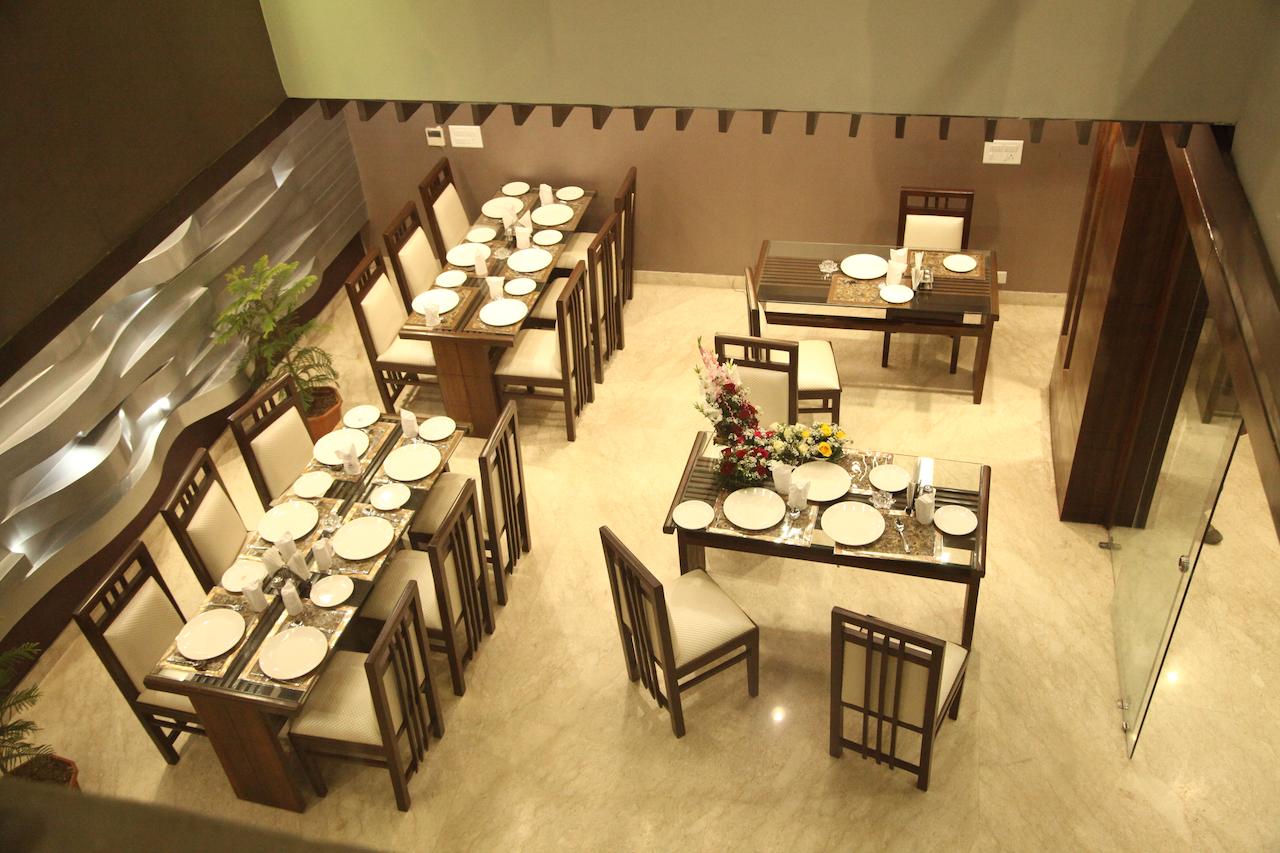Emerald Hotel Chandigarh Restaurant
