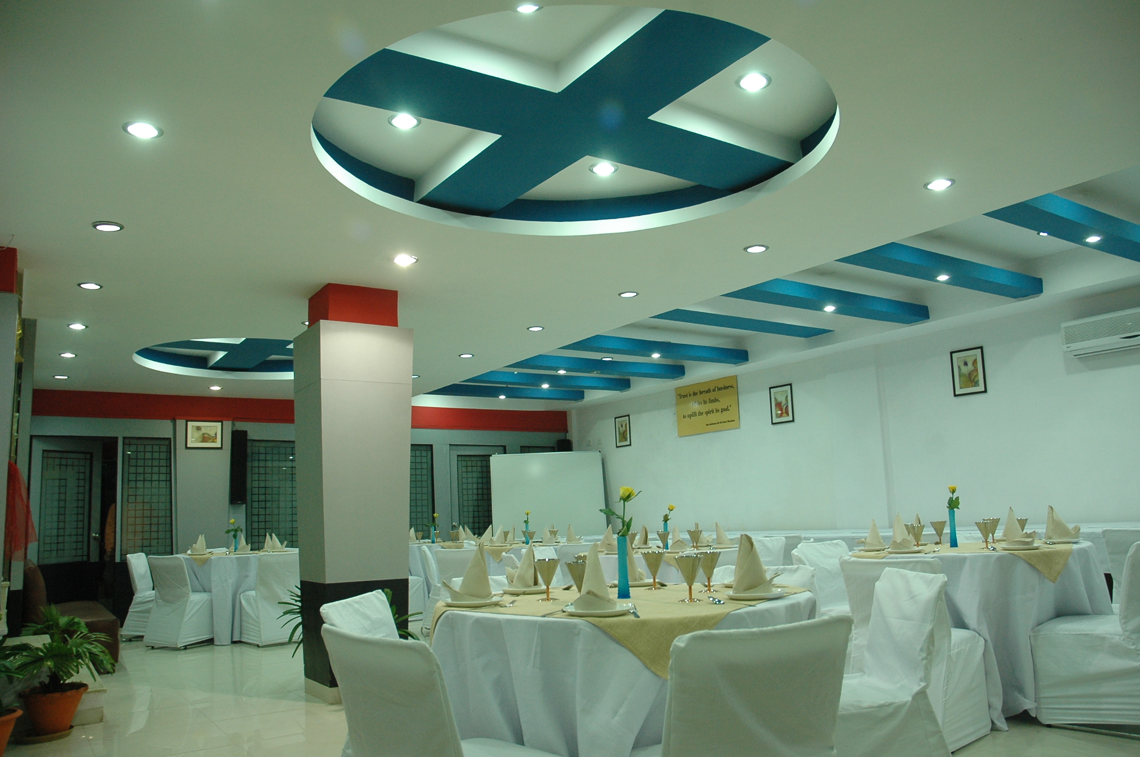 Orbit Hotel Orange Chandigarh Restaurant
