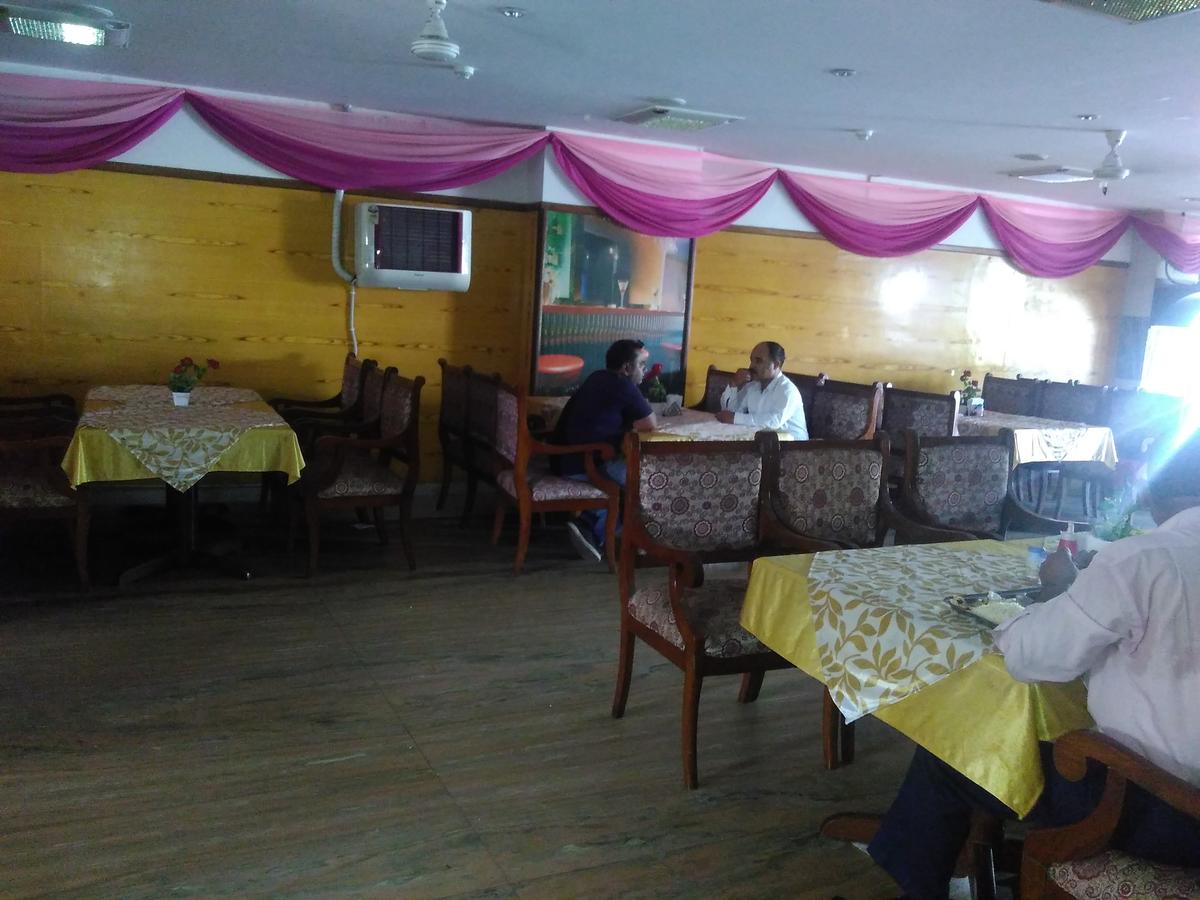 Sarao Hotel Chandigarh Restaurant