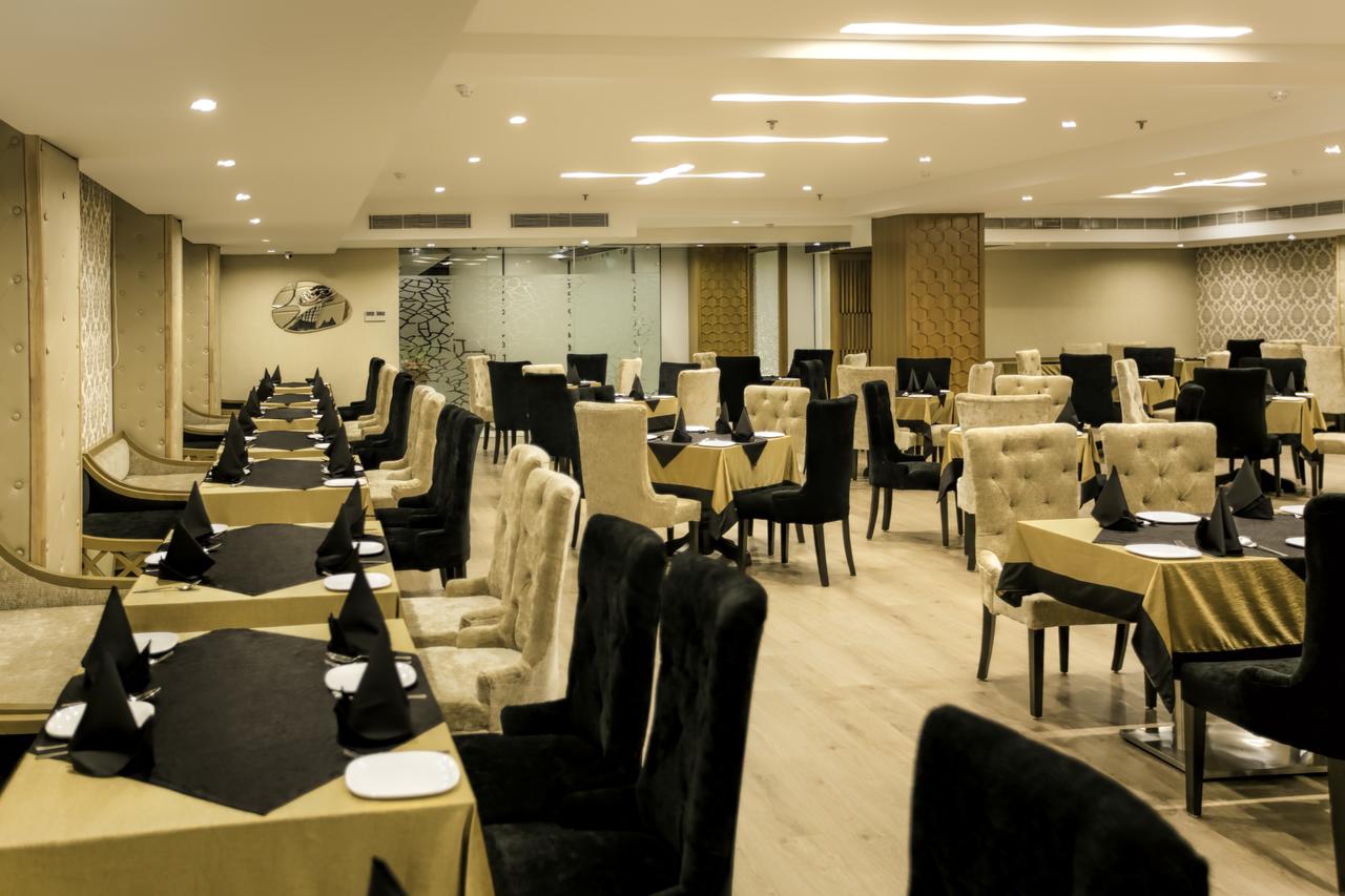 Sky Hotel Chandigarh Restaurant