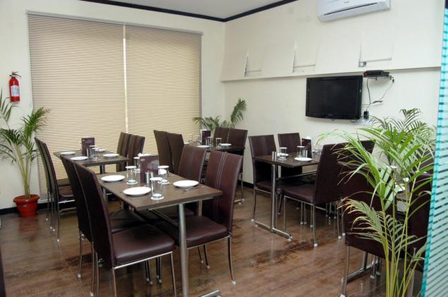 Wind Cross Hotel Chandigarh Restaurant
