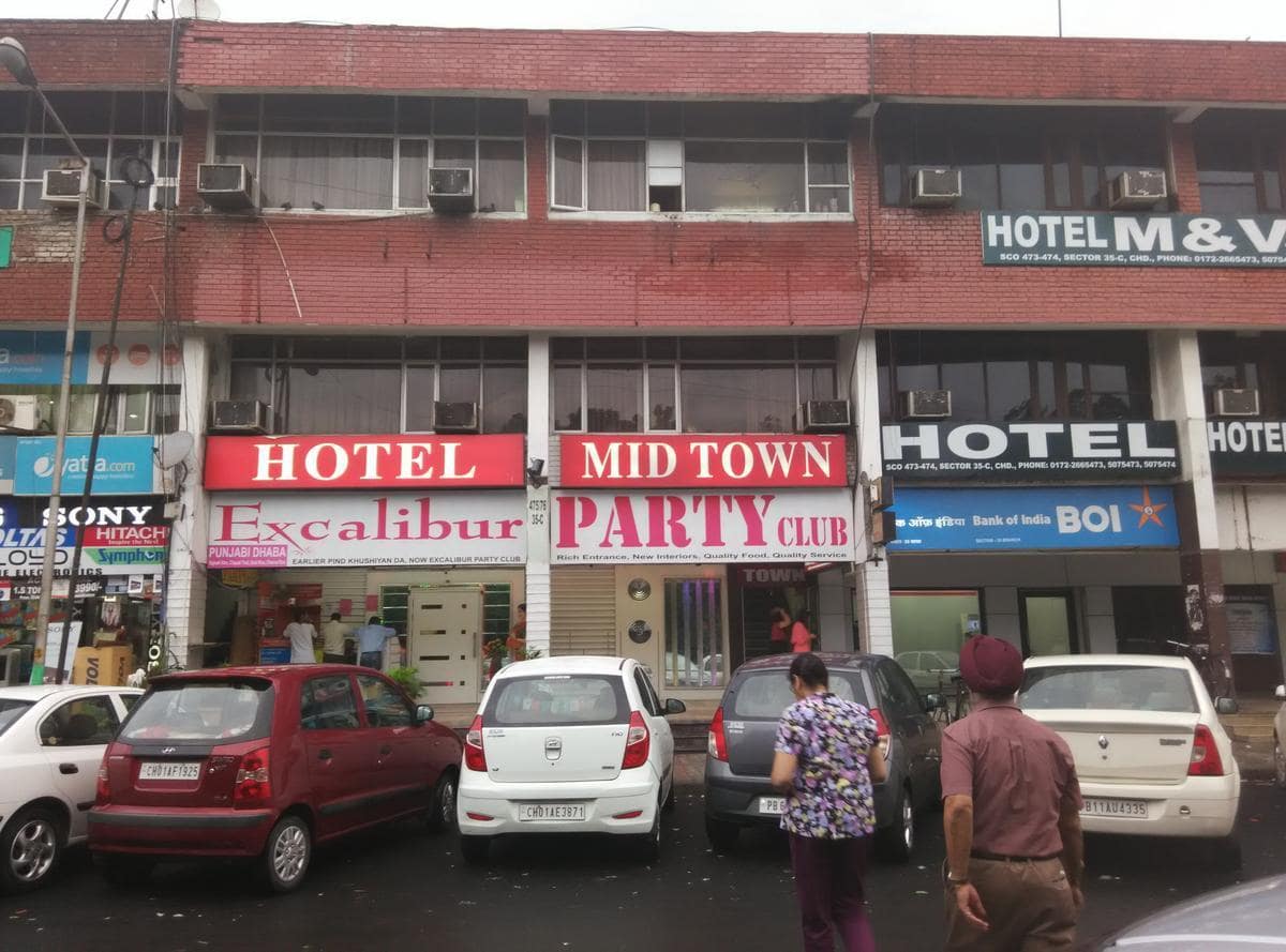 Mid Town Hotel Chandigarh